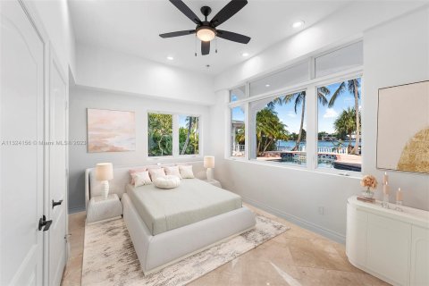 Casa en venta en Miami Beach, Florida, 9 dormitorios, 763.29 m2 № 212538 - foto 11