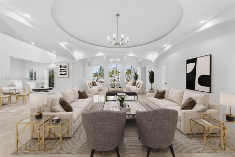 Casa en venta en Miami Beach, Florida, 9 dormitorios, 763.29 m2 № 212538 - foto 3