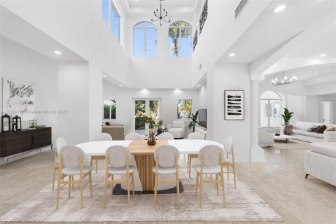 Casa en venta en Miami Beach, Florida, 9 dormitorios, 763.29 m2 № 212538 - foto 4