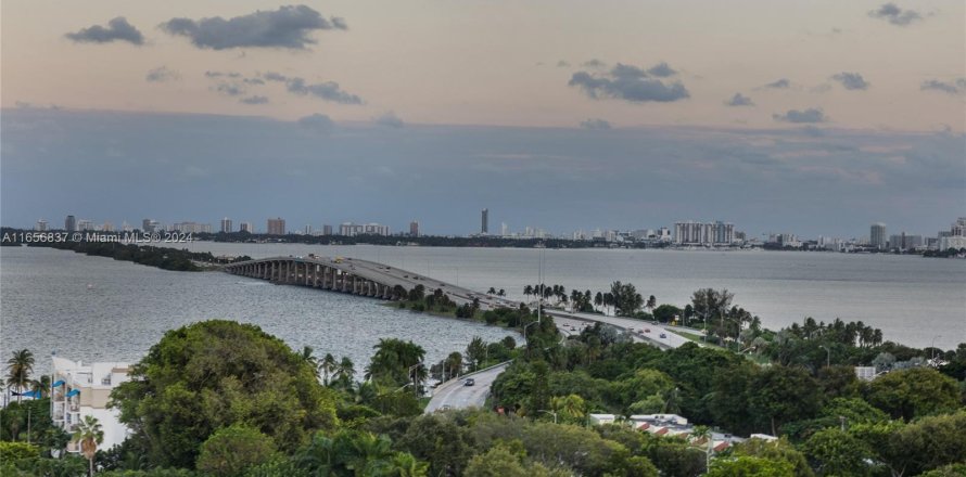 Condo à Miami, Floride, 2 chambres  № 1362426