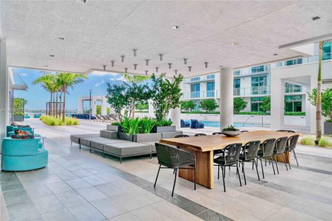 Condominio en venta en Miami, Florida, 2 dormitorios, 101.17 m2 № 1362426 - foto 28