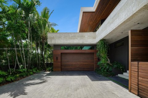 Casa en venta en Miami Beach, Florida, 5 dormitorios, 733 m2 № 1368697 - foto 13