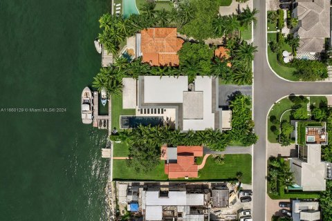 Casa en venta en Miami Beach, Florida, 5 dormitorios, 733 m2 № 1368697 - foto 11