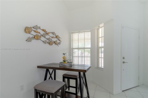 Condominio en venta en Naples, Florida, 3 dormitorios, 122.72 m2 № 1096132 - foto 4