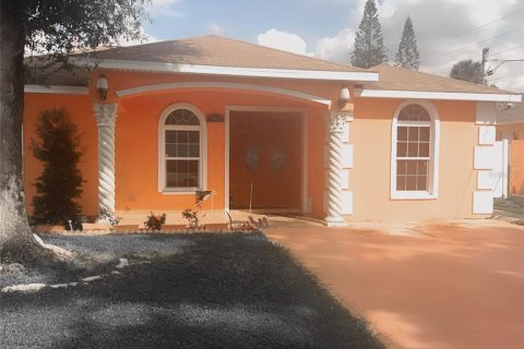 Casa en venta en Tampa, Florida, 2 dormitorios, 99.68 m2 № 1368566 - foto 1