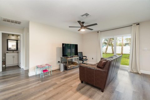 Casa en venta en North Port, Florida, 3 dormitorios, 117.52 m2 № 1392098 - foto 9