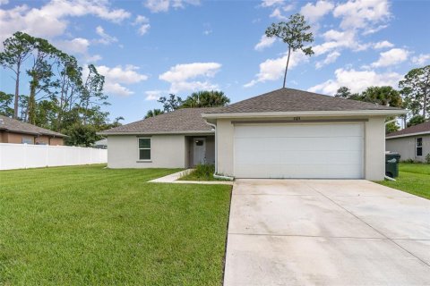 House in North Port, Florida 3 bedrooms, 117.52 sq.m. № 1392098 - photo 1