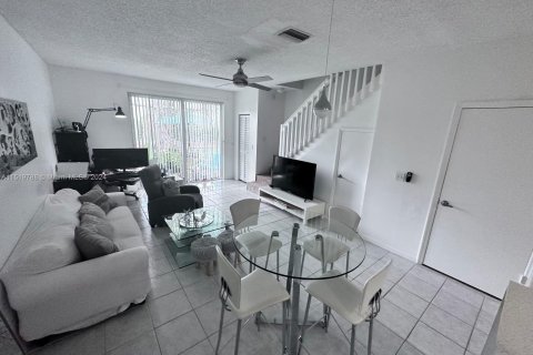 Condominio en venta en Weston, Florida, 2 dormitorios № 965528 - foto 6