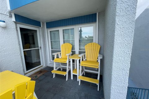 Adosado en venta en Madeira Beach, Florida, 2 dormitorios, 96.62 m2 № 1366642 - foto 5