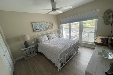 Touwnhouse à vendre à Madeira Beach, Floride: 2 chambres, 96.62 m2 № 1366642 - photo 26