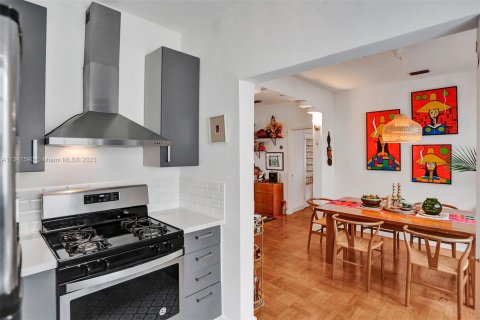 Снять в аренду квартиру в Майами-Бич, Флорида 2 спальни, 111.48м2, № 336630 - фото 17