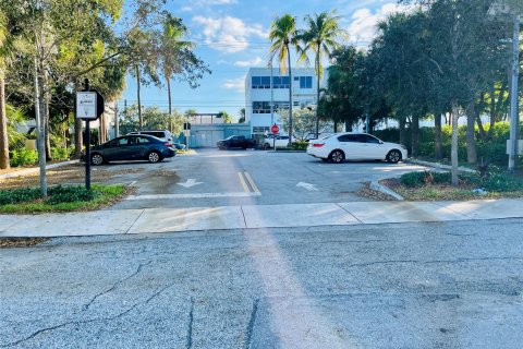 Купить земельный участок в Помпано-Бич, Флорида № 1097593 - фото 9