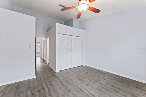 Townhouse in Temple Terrace, Florida 2 bedrooms, 111.48 sq.m. № 1366104 - photo 26