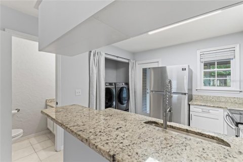 Adosado en venta en Temple Terrace, Florida, 2 dormitorios, 111.48 m2 № 1366104 - foto 9