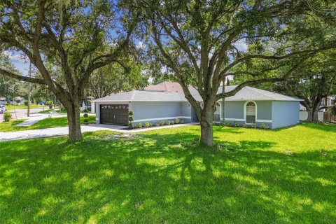 Villa ou maison à vendre à Tampa, Floride: 4 chambres, 152.36 m2 № 1313617 - photo 7