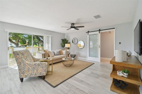 Villa ou maison à vendre à Tampa, Floride: 4 chambres, 152.36 m2 № 1313617 - photo 19