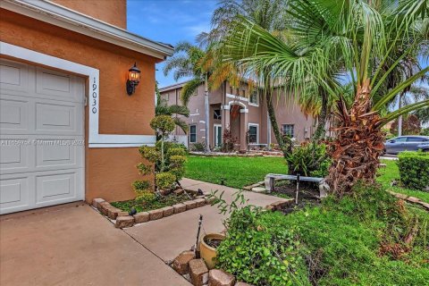 Villa ou maison à vendre à Pembroke Pines, Floride: 5 chambres, 232.72 m2 № 1364969 - photo 7