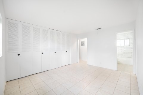 Casa en venta en West Palm Beach, Florida, 1 dormitorio, 61.5 m2 № 921174 - foto 8