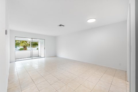 Casa en venta en West Palm Beach, Florida, 1 dormitorio, 61.5 m2 № 921174 - foto 15