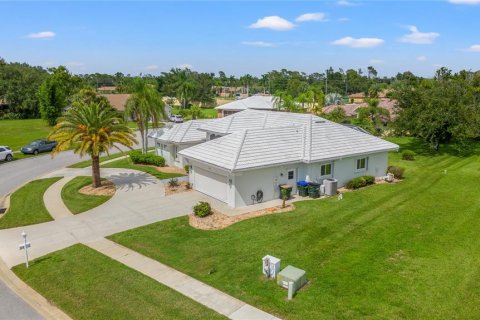 Villa ou maison à vendre à North Port, Floride: 3 chambres, 176.98 m2 № 1296684 - photo 4