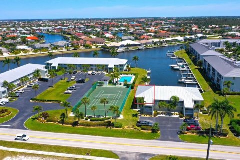 Condominio en venta en Punta Gorda, Florida, 2 dormitorios, 101.17 m2 № 1131866 - foto 6