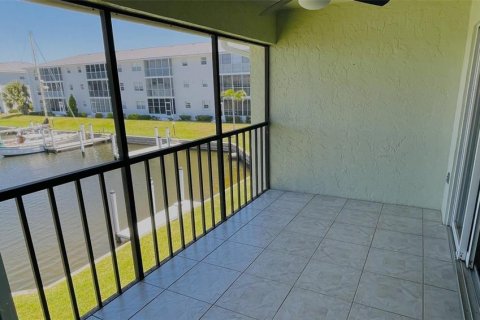 Condo in Punta Gorda, Florida, 2 bedrooms  № 1131866 - photo 25