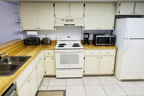 Condo in Punta Gorda, Florida, 2 bedrooms  № 1131866 - photo 3