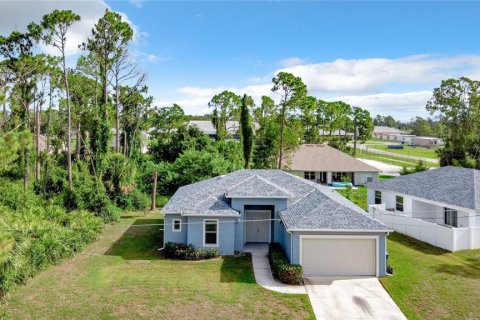 Villa ou maison à vendre à North Port, Floride: 3 chambres, 137.22 m2 № 1263029 - photo 2