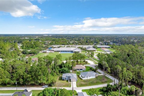 Villa ou maison à vendre à North Port, Floride: 3 chambres, 137.22 m2 № 1263029 - photo 3