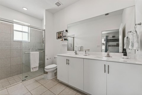 Casa en venta en Miami, Florida, 4 dormitorios, 173.73 m2 № 1399068 - foto 11