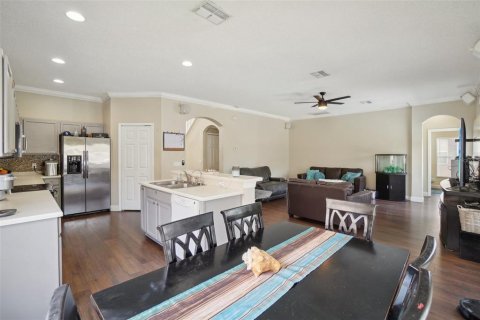 House in Holiday, Florida 4 bedrooms, 222.5 sq.m. № 1273193 - photo 7