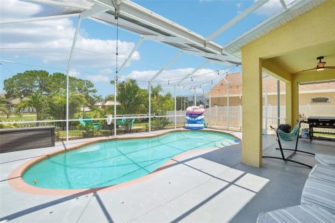 House in Holiday, Florida 4 bedrooms, 222.5 sq.m. № 1273193 - photo 25