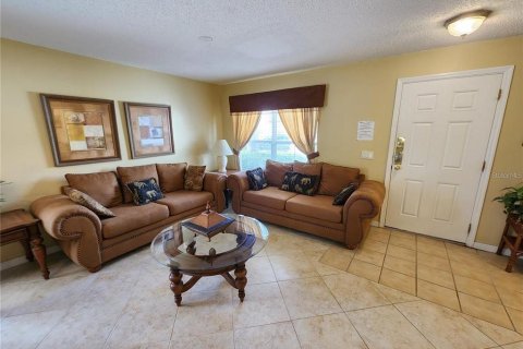 Casa en venta en Davenport, Florida, 5 dormitorios, 285.67 m2 № 1273205 - foto 5