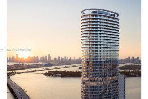 Condominio en venta en Miami Beach, Florida, 3 dormitorios, 242.94 m2 № 15284 - foto 6