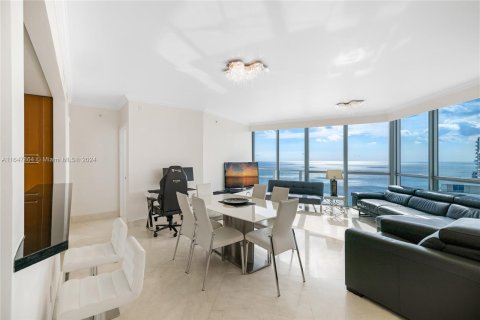 Condominio en venta en Hollywood, Florida, 3 dormitorios, 196.49 m2 № 1331107 - foto 8