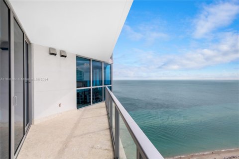 Condominio en venta en Hollywood, Florida, 3 dormitorios, 196.49 m2 № 1331107 - foto 15