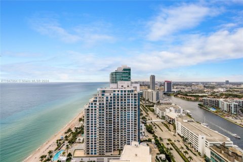 Copropriété à vendre à Hollywood, Floride: 3 chambres, 196.49 m2 № 1331107 - photo 3