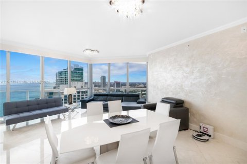 Condominio en venta en Hollywood, Florida, 3 dormitorios, 196.49 m2 № 1331107 - foto 9