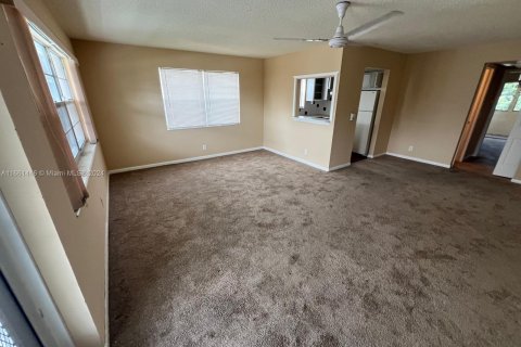 Condo in West Palm Beach, Florida, 1 bedroom  № 1368667 - photo 29