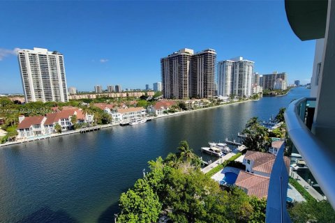 Copropriété à vendre à Sunny Isles Beach, Floride: 1 chambre, 92.9 m2 № 1367523 - photo 13