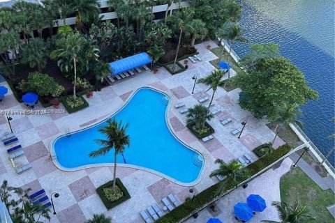 Condo in Sunny Isles Beach, Florida, 1 bedroom  № 1367523 - photo 5