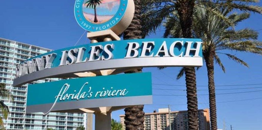 Condo in Sunny Isles Beach, Florida, 1 bedroom  № 1367523