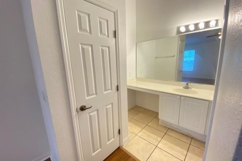 Condo in Kissimmee, Florida, 3 bedrooms  № 1416889 - photo 11