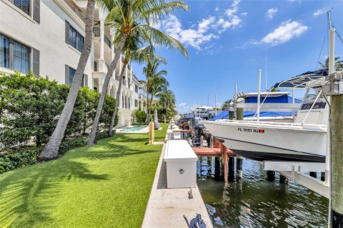 Copropriété à vendre à Fort Lauderdale, Floride: 2 chambres, 163.6 m2 № 1182312 - photo 16