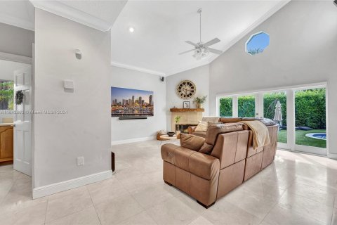 Villa ou maison à vendre à Palmetto Bay, Floride: 4 chambres, 333.98 m2 № 1324561 - photo 9