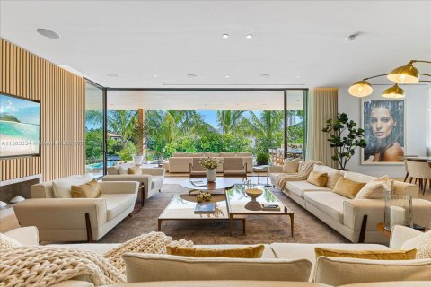 Villa ou maison à vendre à Miami Beach, Floride: 5 chambres № 1170620 - photo 12