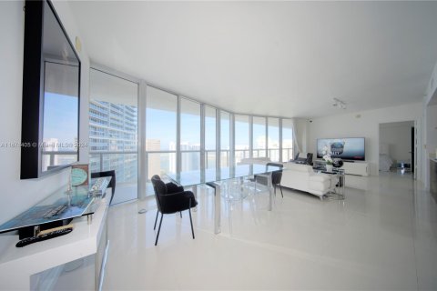 Copropriété à vendre à Miami, Floride: 2 chambres, 139.35 m2 № 1404619 - photo 13