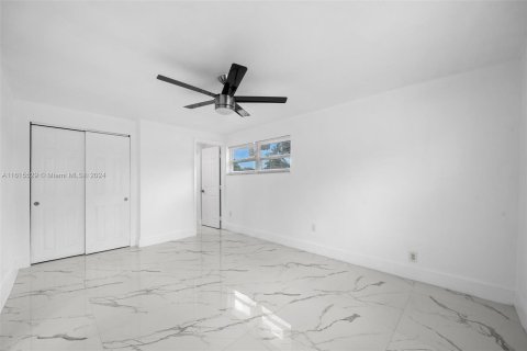 House in Fort Lauderdale, Florida 4 bedrooms, 156.63 sq.m. № 1240355 - photo 15