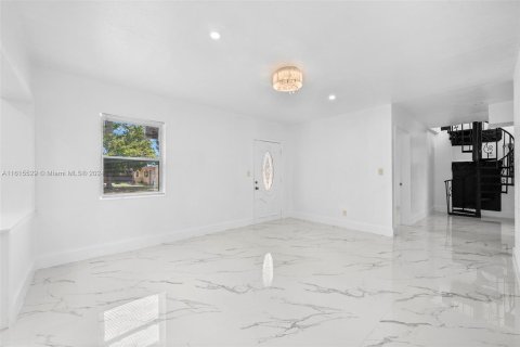 Villa ou maison à vendre à Fort Lauderdale, Floride: 4 chambres, 156.63 m2 № 1240355 - photo 6