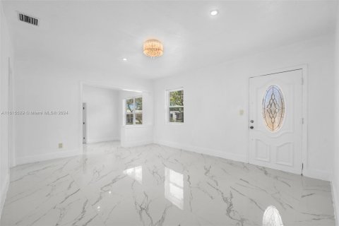 Villa ou maison à vendre à Fort Lauderdale, Floride: 4 chambres, 156.63 m2 № 1240355 - photo 4